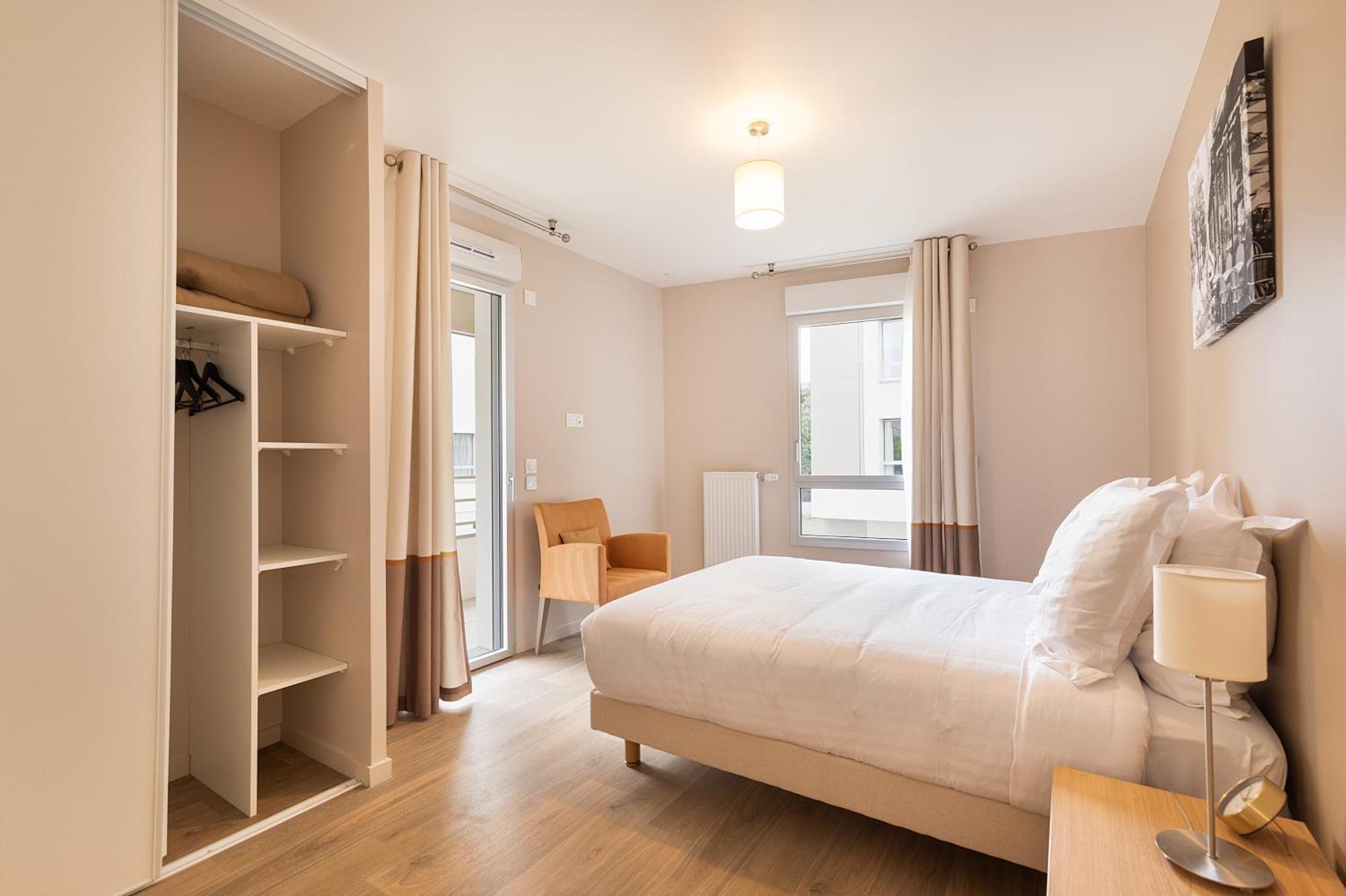 Zenao Appart'Hotels Montreuil Монтрёй Экстерьер фото